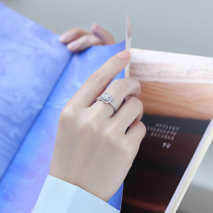 AA08(Luxury Round Pavé)S925モアッサナイトリング