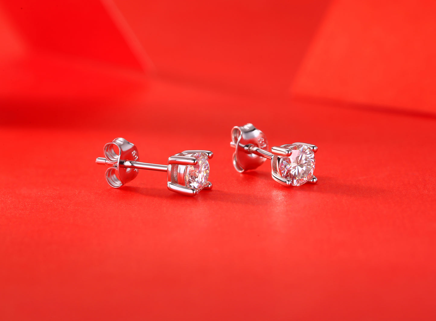 CA01（純愛）S925モアッサナイトピアス